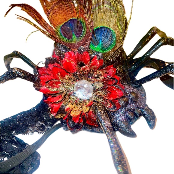 Glitz & Glam Black Spider Hat w/ Lace Wrap - Picture 2 of 13